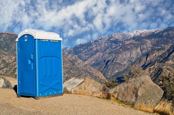Porta potty delivery and setup in Ava, MO